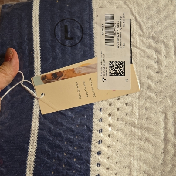 New Dokotoo Striped Navy White Red Swim Coverup Size Large - Picture 3 of 4